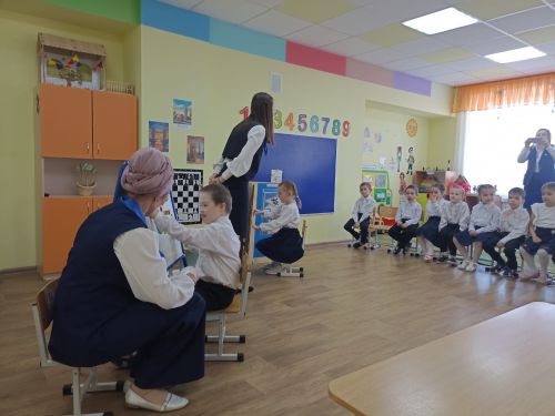 Кукмараның «Чулпан» балалар бакчасында юл йөрү кагыйдәләренә багышланган семинар узды