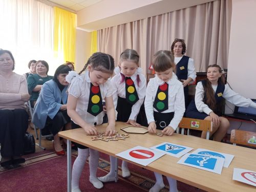 Кукмараның «Чулпан» балалар бакчасында юл йөрү кагыйдәләренә багышланган семинар узды