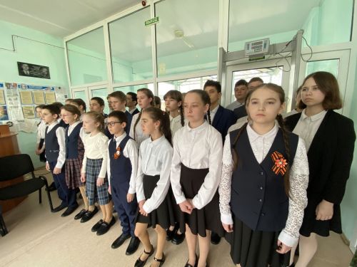 Нырты мәктәбендә махсус хәрби операциядә һәлак булган ике якташыбыз истәлегенә мемориаль такталар ачылды