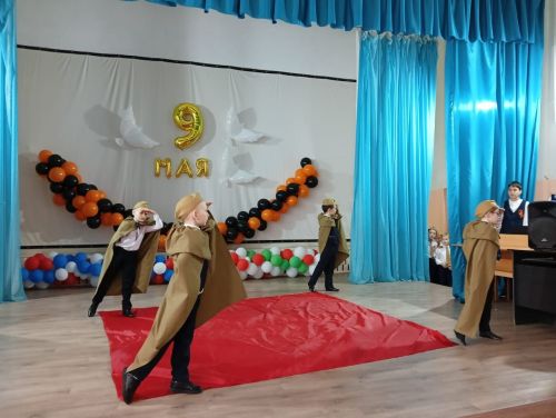 Зур Кукмара урта мәктәбендә “Җиңү вальсы” бию фестивале узды