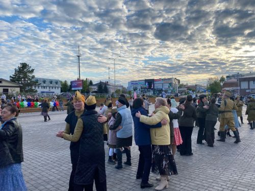 Память, музыка и единство: В Кукморе прошли торжества в честь 80-летия Победы (фоторепортаж)