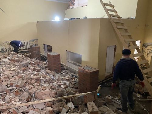 В деревне Вахитово начался капремонт театра «Юный зритель» по федеральной программе