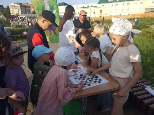 Кукмарада балалар өчен бәйрәм узды