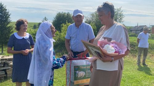 Югары Өскебаш авылыннан Маһибәдәр Мөҗипова 95 яшьлек гомер бәйрәмен билгеләп үтте