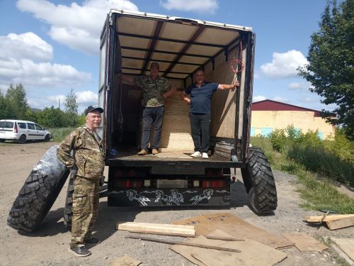 Кукмарадан гуманитар ярдәм тупланган йөк автомобиле юлга кузгалачак