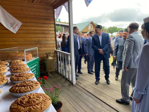 Кукморяне представили подворье на Сабантуе в Казани – фоторепортаж