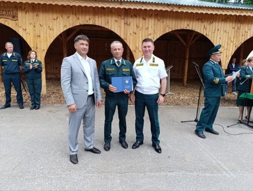 Торжественный выпуск: 74 молодых специалиста получили дипломы в Лубянском лесотехническом колледже