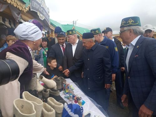 Бөтенроссия авыл Сабантуенда Татарстан ишегалдын Кукмара районы тәкъдим итте