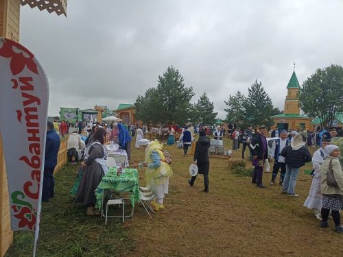 Бөтенроссия авыл Сабантуенда Татарстан ишегалдын Кукмара районы тәкъдим итте