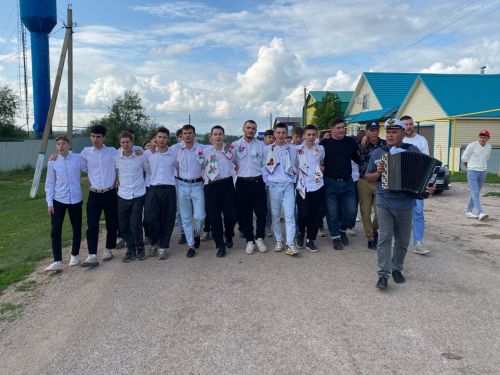 Из одной деревни Кукморского района на военную службу ушли сразу пятеро парней