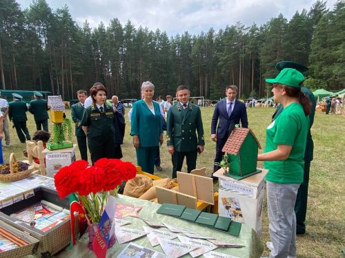 Слет школьных лесничеств РТ «Сохраним лес вместе» в Кукморском районе собрал 200 участников