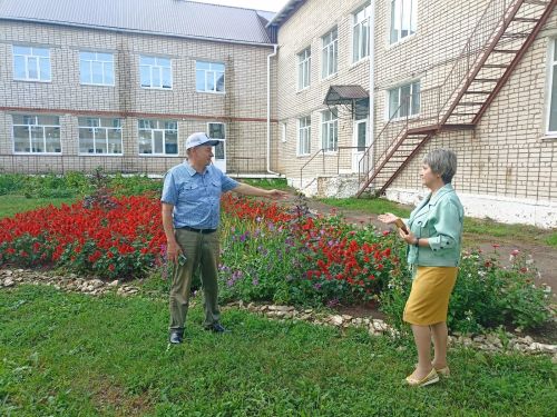 Кукмара районында мәгариф учреждениеләренең яңа уку елына әзерлеге тикшерелә