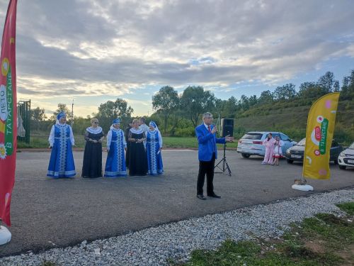 Туеш стадионында «Кичке уен» гөрләде