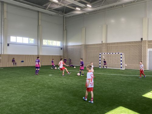 Спортка яңа сулыш:  Кукмарада  ачык футбол манежы кулланышка тапшырылды
