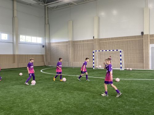 Спортка яңа сулыш:  Кукмарада  ачык футбол манежы кулланышка тапшырылды