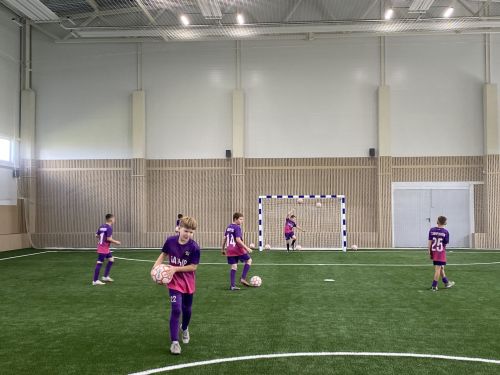 Спортка яңа сулыш:  Кукмарада  ачык футбол манежы кулланышка тапшырылды