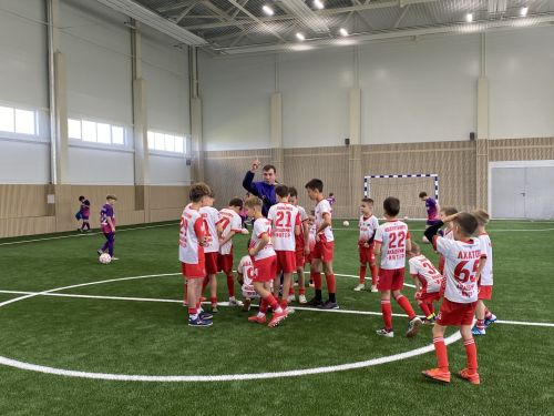 Спортка яңа сулыш:  Кукмарада  ачык футбол манежы кулланышка тапшырылды