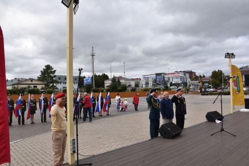 В Кукморе отметили День Флага России