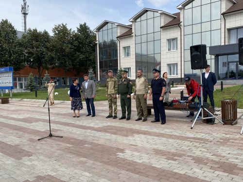 Кукмарадан махсус хәрби операциягә чираттагы машина озатылды