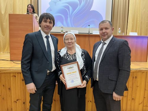 Зур Кукмарада хисап җыелышы узды