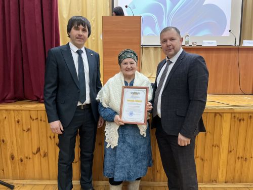 Зур Кукмарада хисап җыелышы узды
