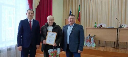 Нырты авыл җирлегендә хисап җыелышы узды