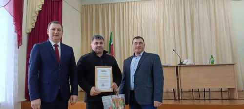 Нырты авыл җирлегендә хисап җыелышы узды
