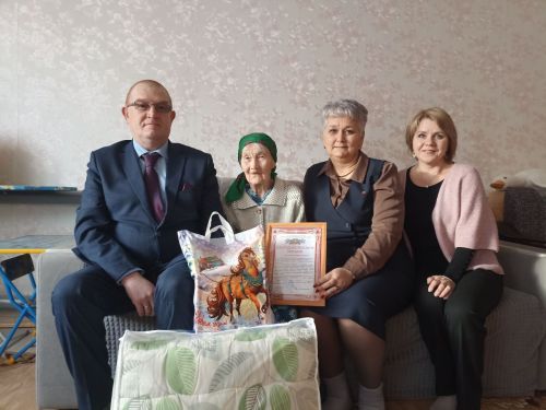 Нырья авылында яшәүче Елизовета Афиногентова 90 яшен тутырды