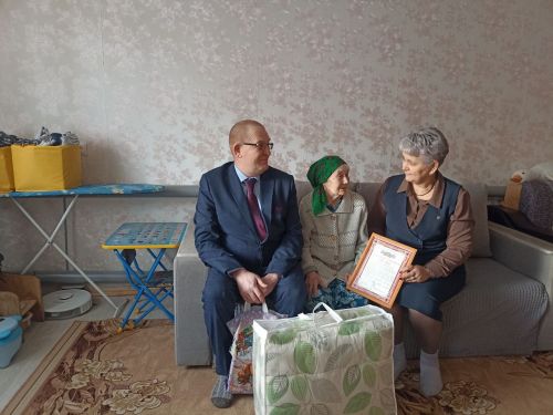 Нырья авылында яшәүче Елизовета Афиногентова 90 яшен тутырды