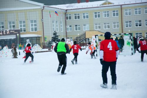 Зимний футбол в валенках: Кукмор удивил зрелищным турниром