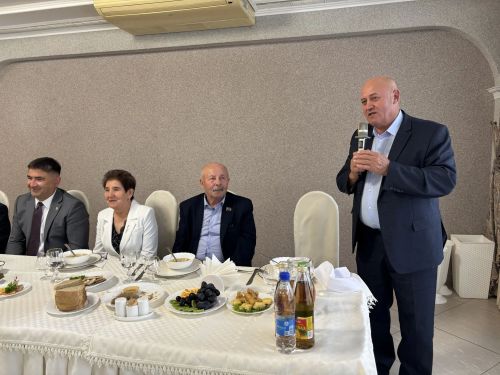 Кукмарада Халыкара өлкәннәр көне уңаеннан ветераннарны хөрмәтләделәр