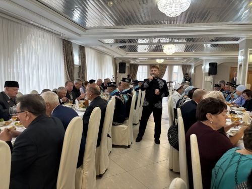 Кукмарада Халыкара өлкәннәр көне уңаеннан ветераннарны хөрмәтләделәр