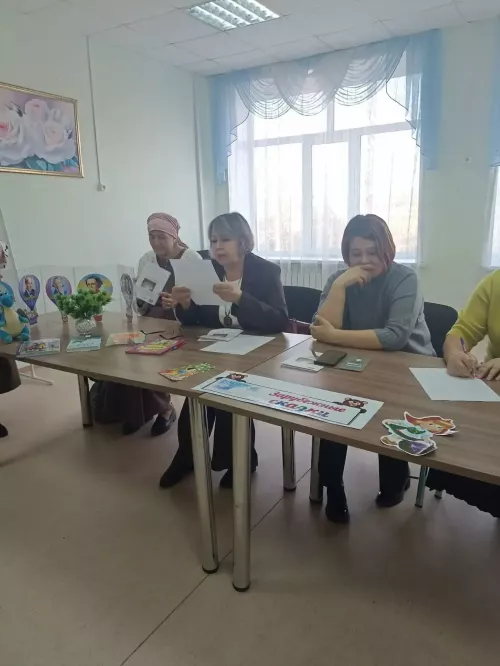 Нырты мәктәбендә китапханәчеләр тәҗрибә уртаклашты