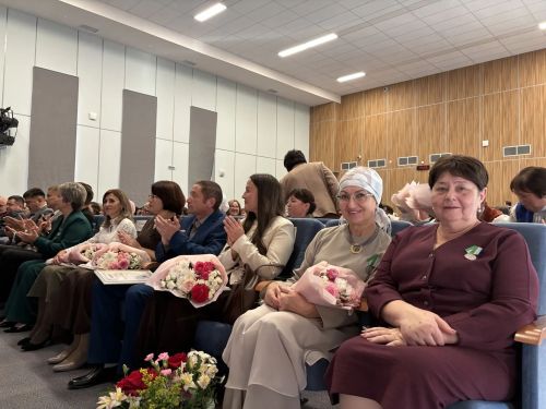 Кукмарада Укытучылар көне узды