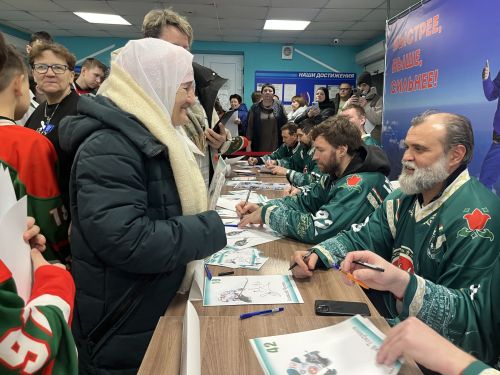 Фоторепортаж: В Кукморе прошла встреча со звёздами хоккея