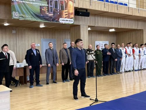 Кукмарада 181 спортчы самбо буенча турнирда көч сынаша