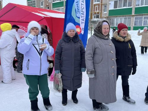 “Әкияттә кунакта”: күршеләрне берләштергән кышкы карнавал