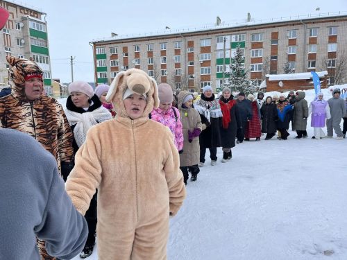 “Әкияттә кунакта”: күршеләрне берләштергән кышкы карнавал