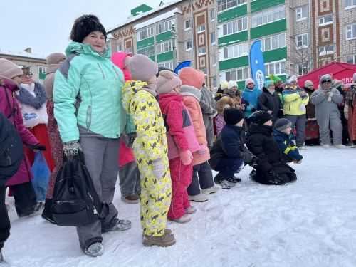 “Әкияттә кунакта”: күршеләрне берләштергән кышкы карнавал