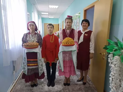Мәчкәрә мәктәп-интернаты кунаклар кабул итте