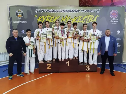 Спортсмены из Кукморского района — среди лучших на межрегиональных соревнованиях по киокушин