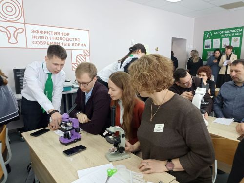 Кукмара өченче урта мәктәбендә республика семинары узды