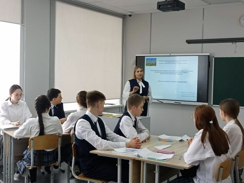 Кукмара өченче урта мәктәбендә республика семинары узды