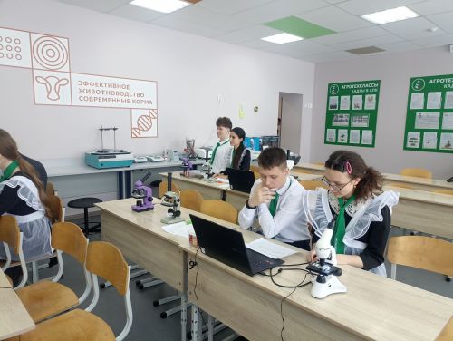 Кукмара өченче урта мәктәбендә республика семинары узды