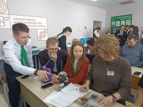 Кукмара өченче урта мәктәбендә республика семинары узды