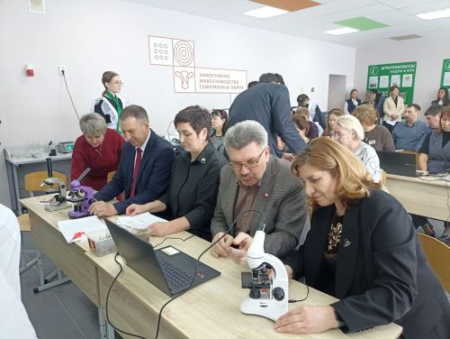 Кукмара өченче урта мәктәбендә республика семинары узды