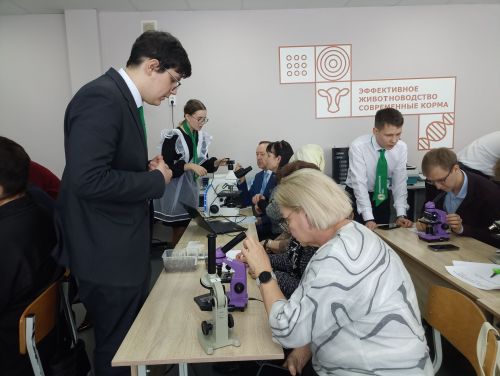 Кукмара өченче урта мәктәбендә республика семинары узды