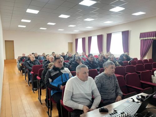 Кукмара районының «Үрәсбаш» хуҗалыгында семинар-киңәшмә узды