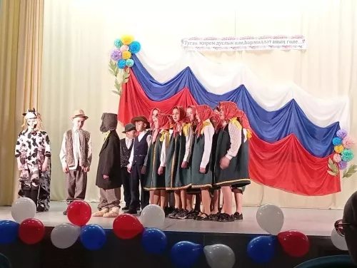 «Туган җирем — дуслык иле, һәрбер милләт — аның гөле»: Манзараста музыкаль кичә үткәрелде