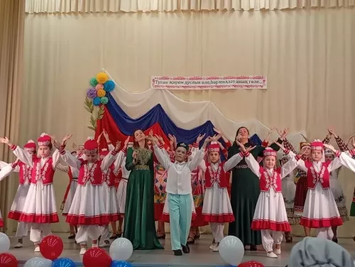 «Туган җирем — дуслык иле, һәрбер милләт — аның гөле»: Манзараста музыкаль кичә үткәрелде